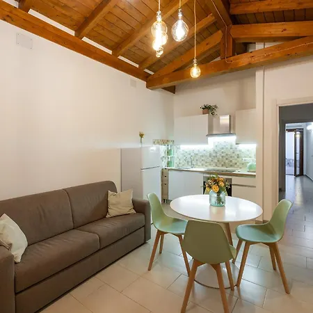 La Casa Dei Fiori D'arancio 카포텔라