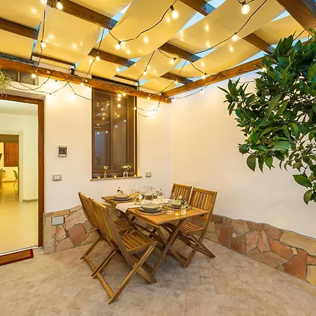 Holiday home La Casa Dei Fiori D'arancio *